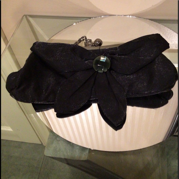 🛍️2 for $35🛍️⬇️Price Drop⬇️Evening black organza clutch with 2 chainlinks - Picture 2 of 9